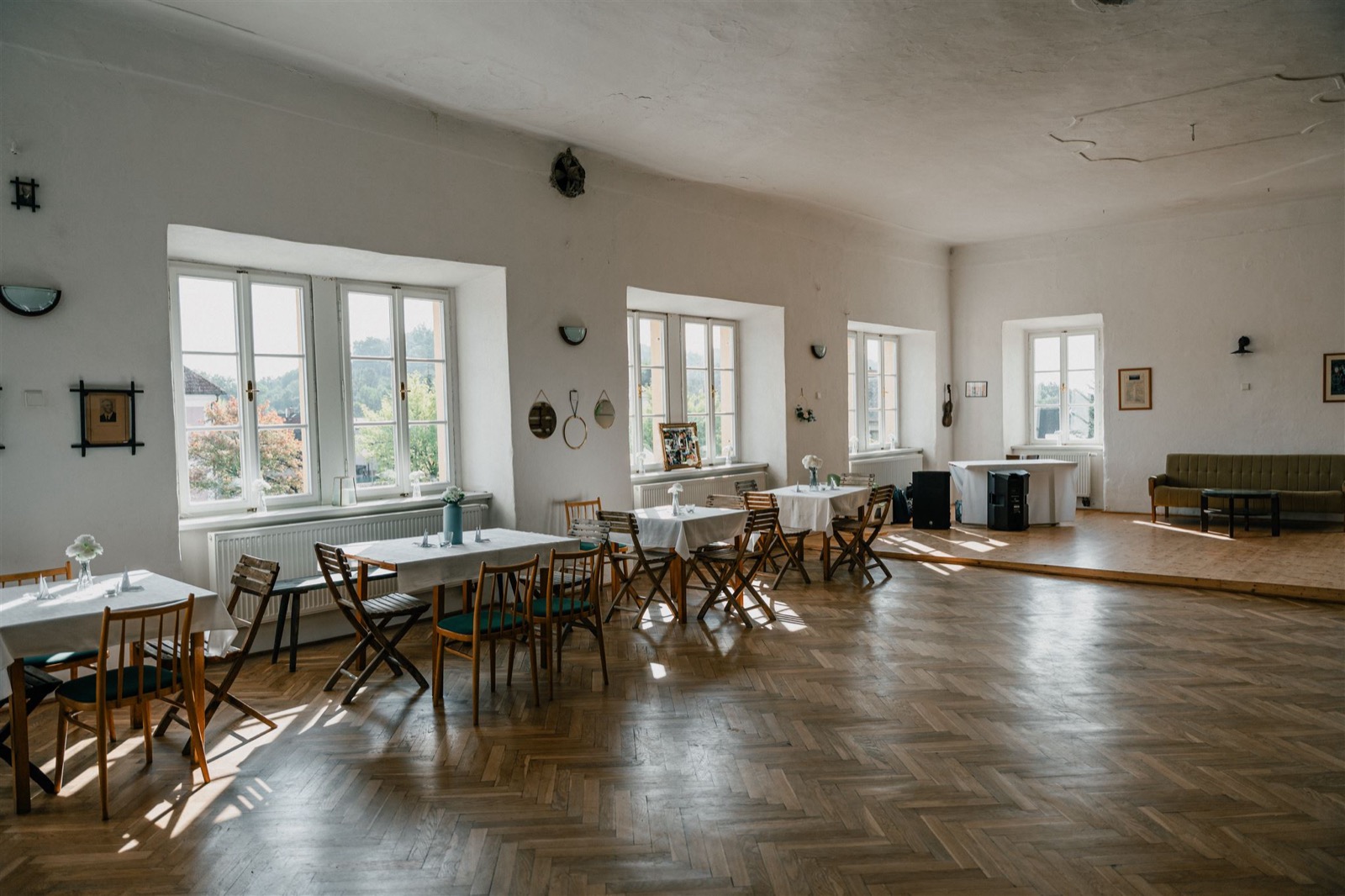 Hosté na svatební oslavě U Cerhů